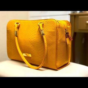 Yellow medium textured tote